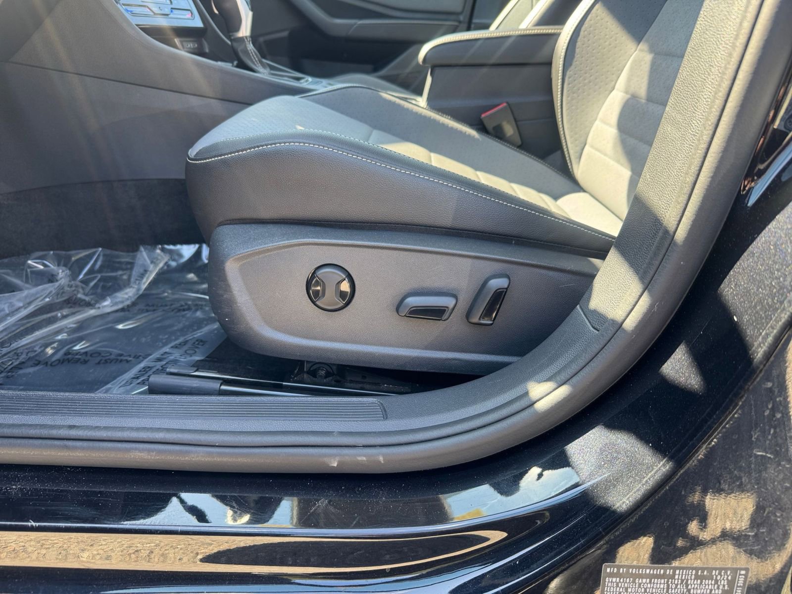 Thumbnail: 2025 Volkswagen Jetta - 23