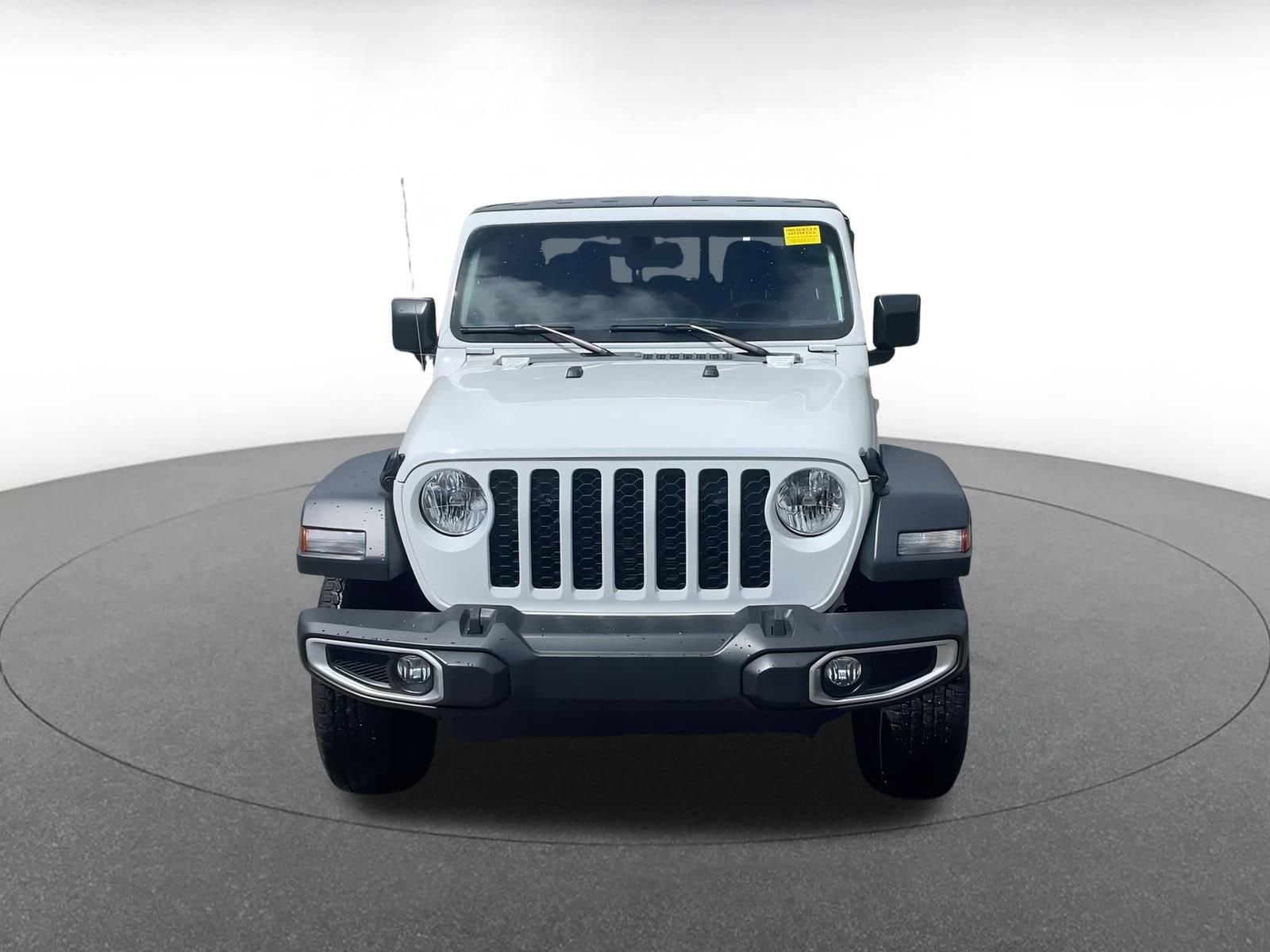 Thumbnail: 2023 Jeep Gladiator - 1