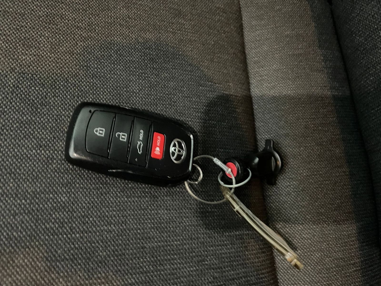 Thumbnail: 2025 Toyota Camry - 21