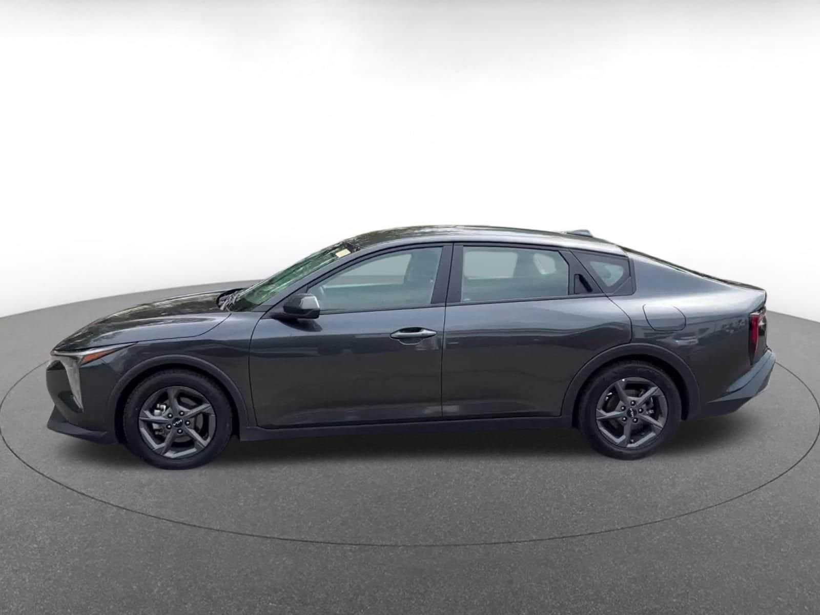 2025 Kia K4 LXS - Photo 6