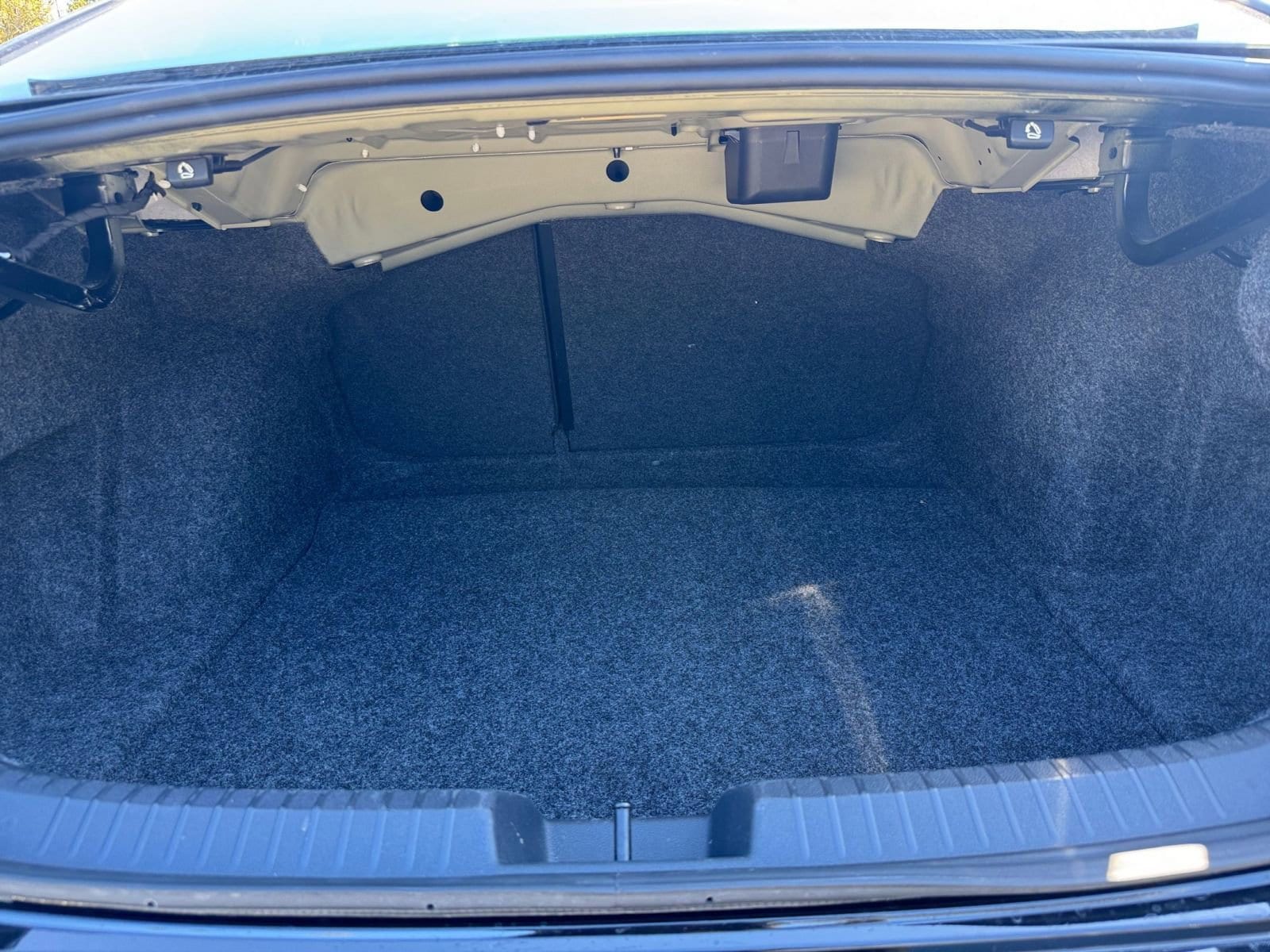 Thumbnail: 2025 Volkswagen Jetta - 30