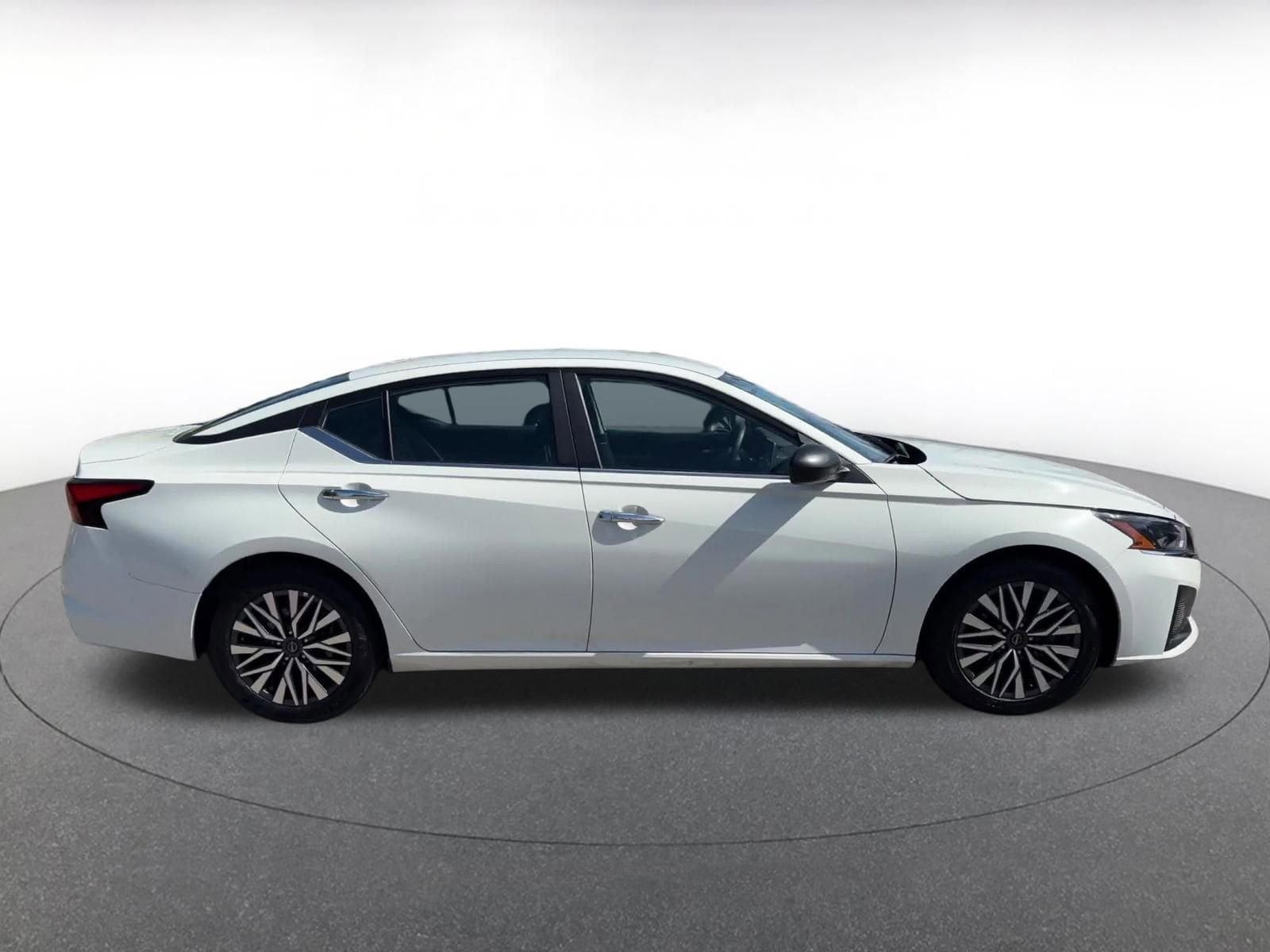 Thumbnail: 2025 Nissan Altima - 16