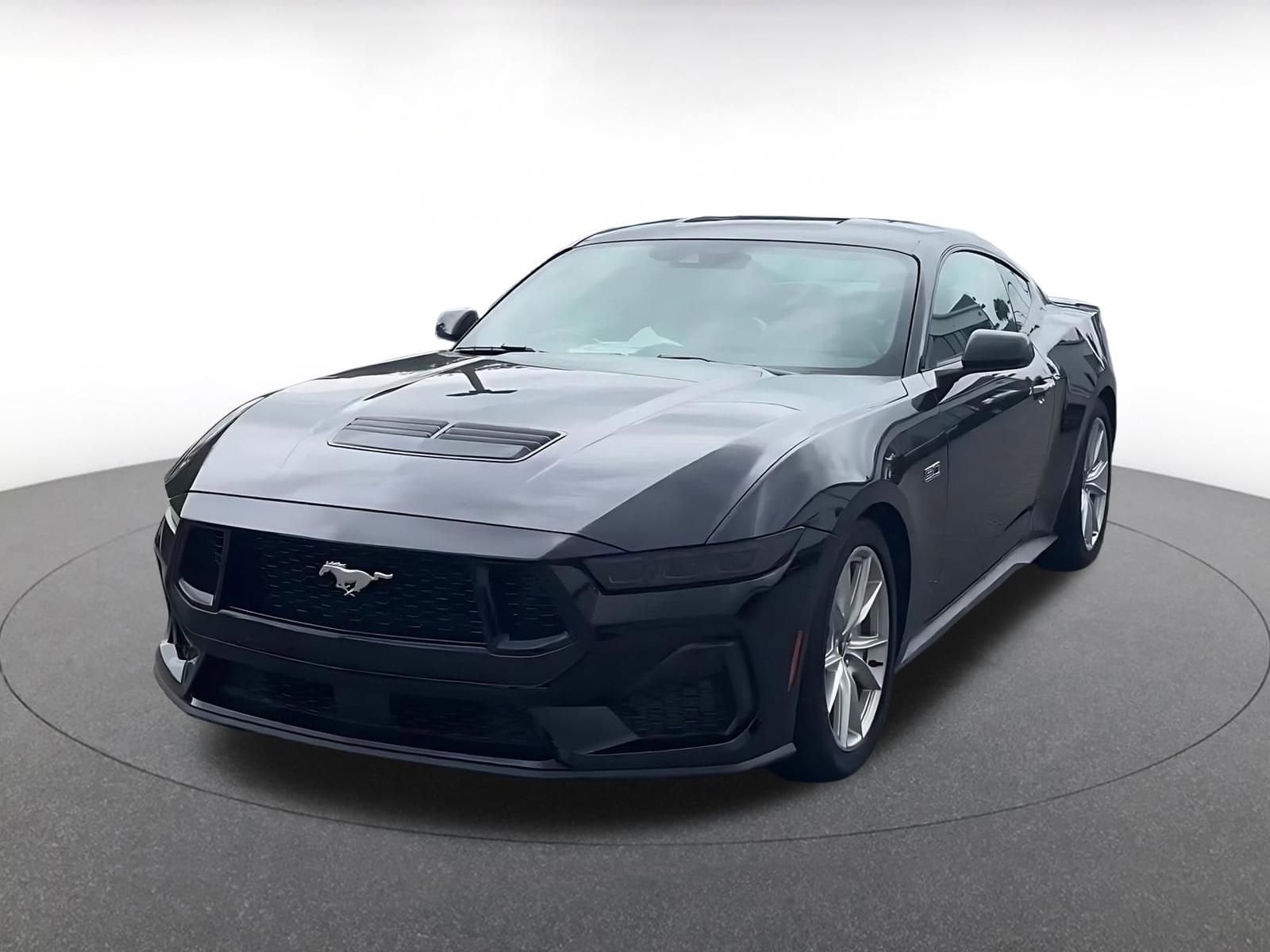 Thumbnail: 2025 Ford Mustang - 4