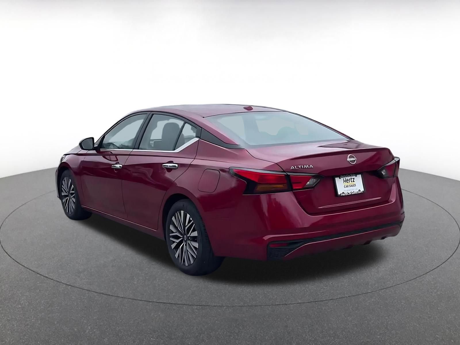 Thumbnail: 2025 Nissan Altima - 10