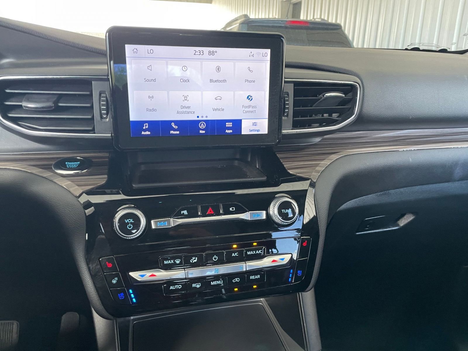 Thumbnail: 2023 Ford Explorer - 18