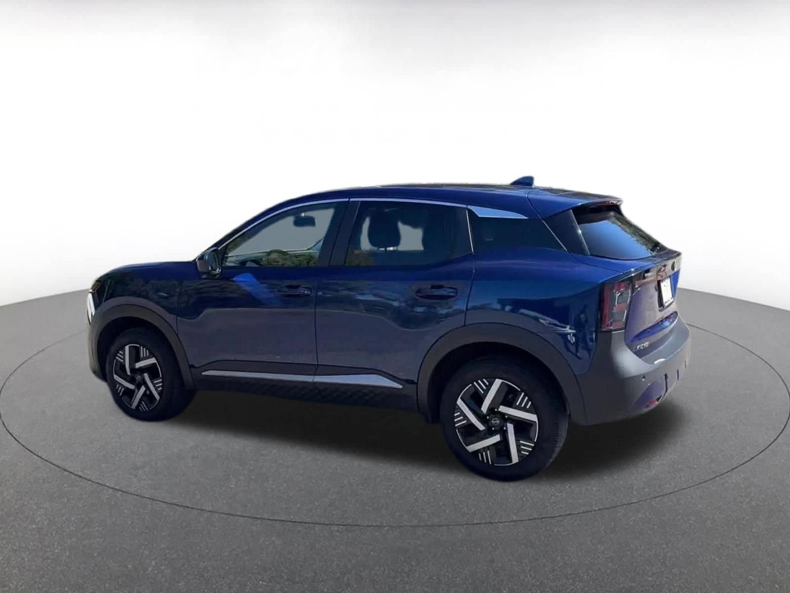 Thumbnail: 2025 Nissan Kicks - 9