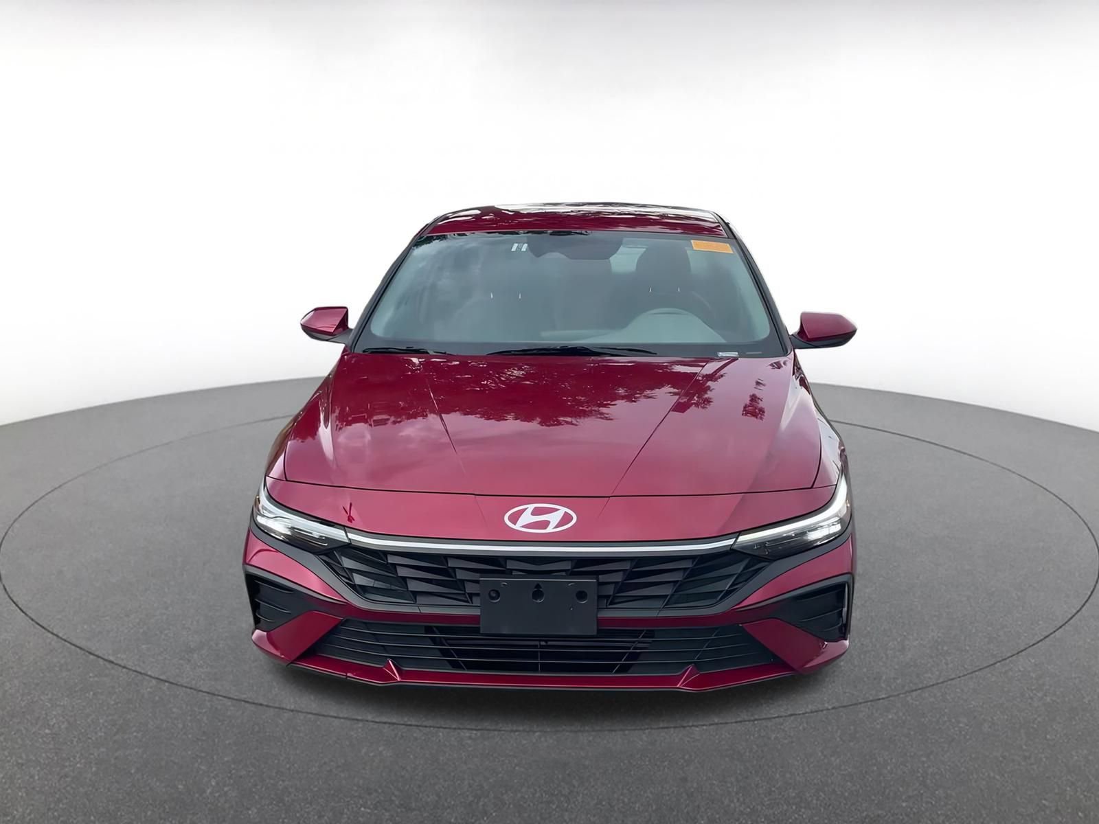 Thumbnail: 2024 Hyundai Elantra - 3