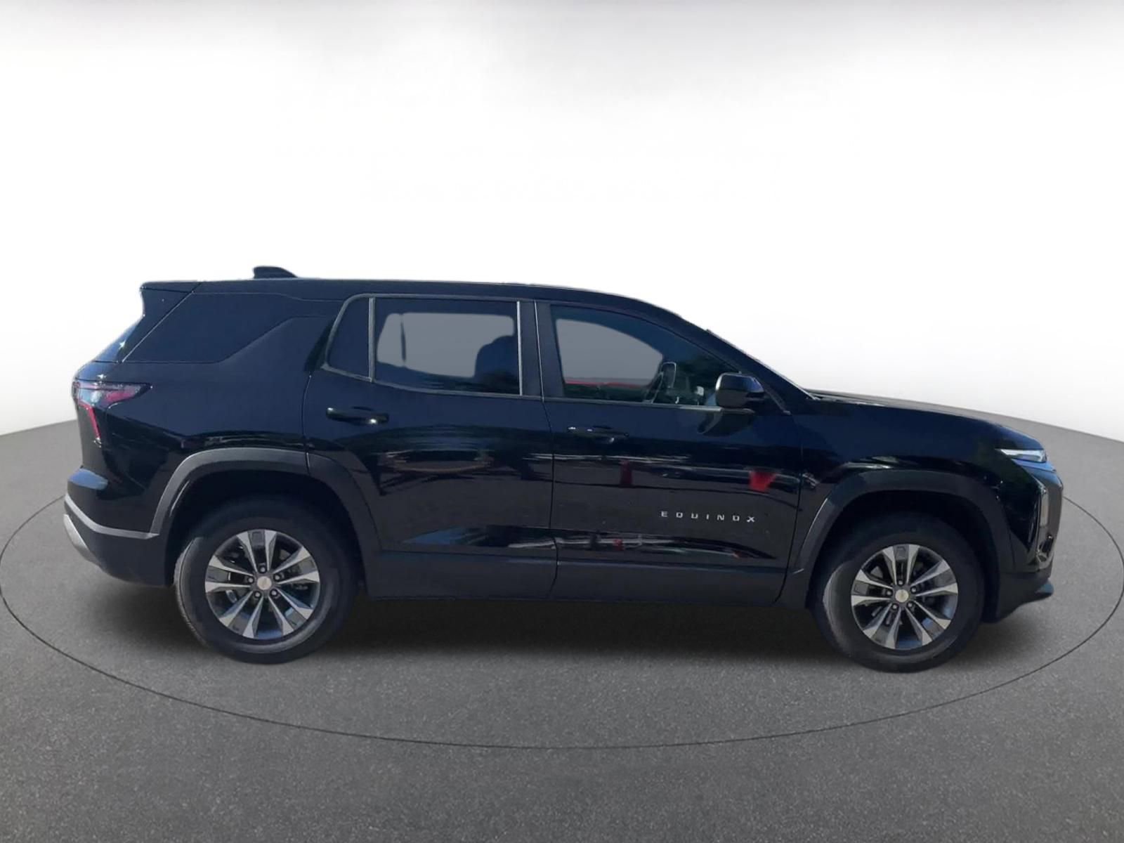 Thumbnail: 2025 Chevrolet Equinox - 16