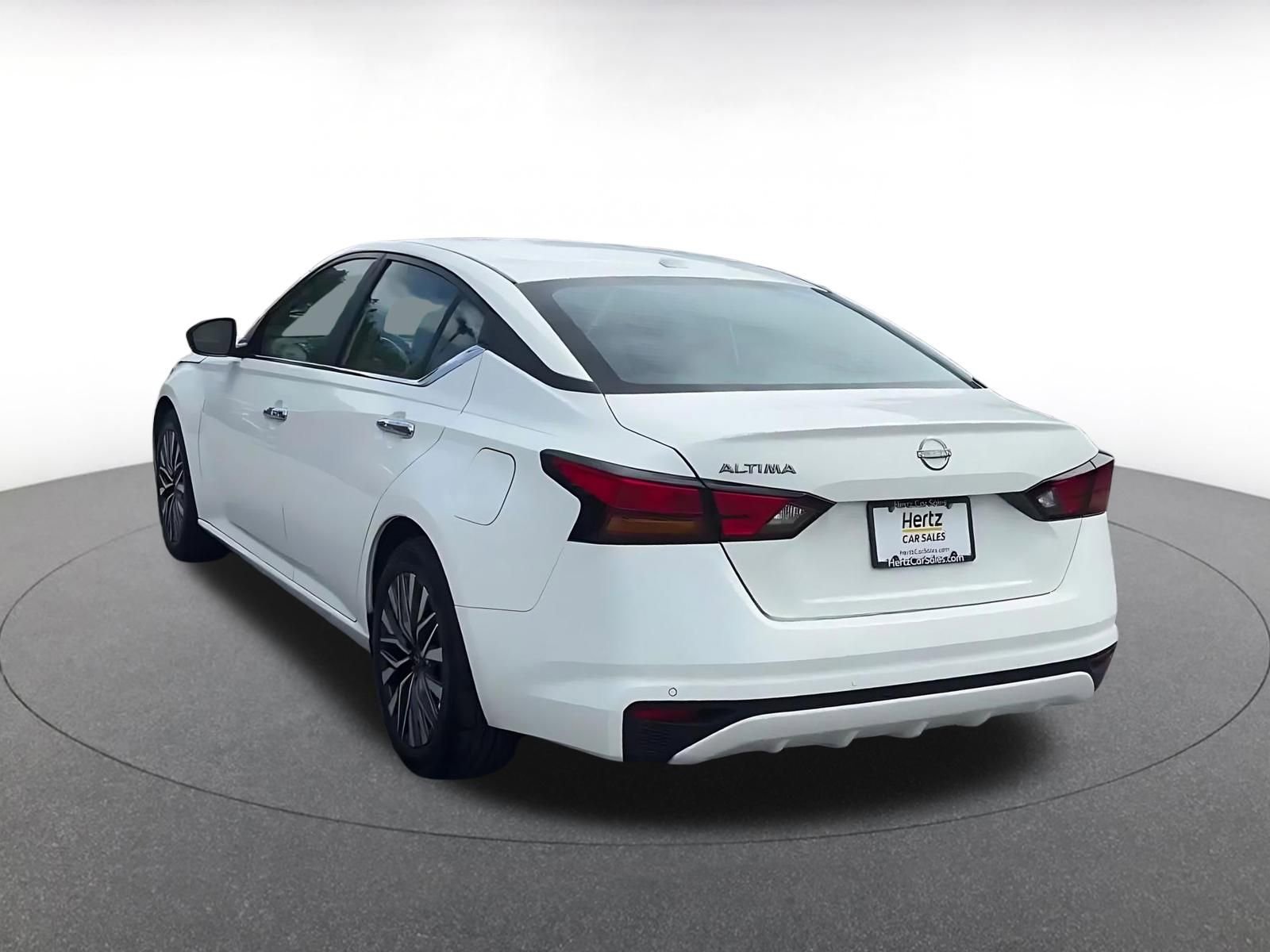 Thumbnail: 2025 Nissan Altima - 10