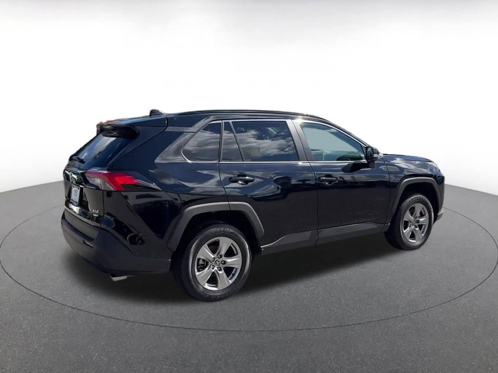 Thumbnail: 2025 Toyota RAV4 - 14