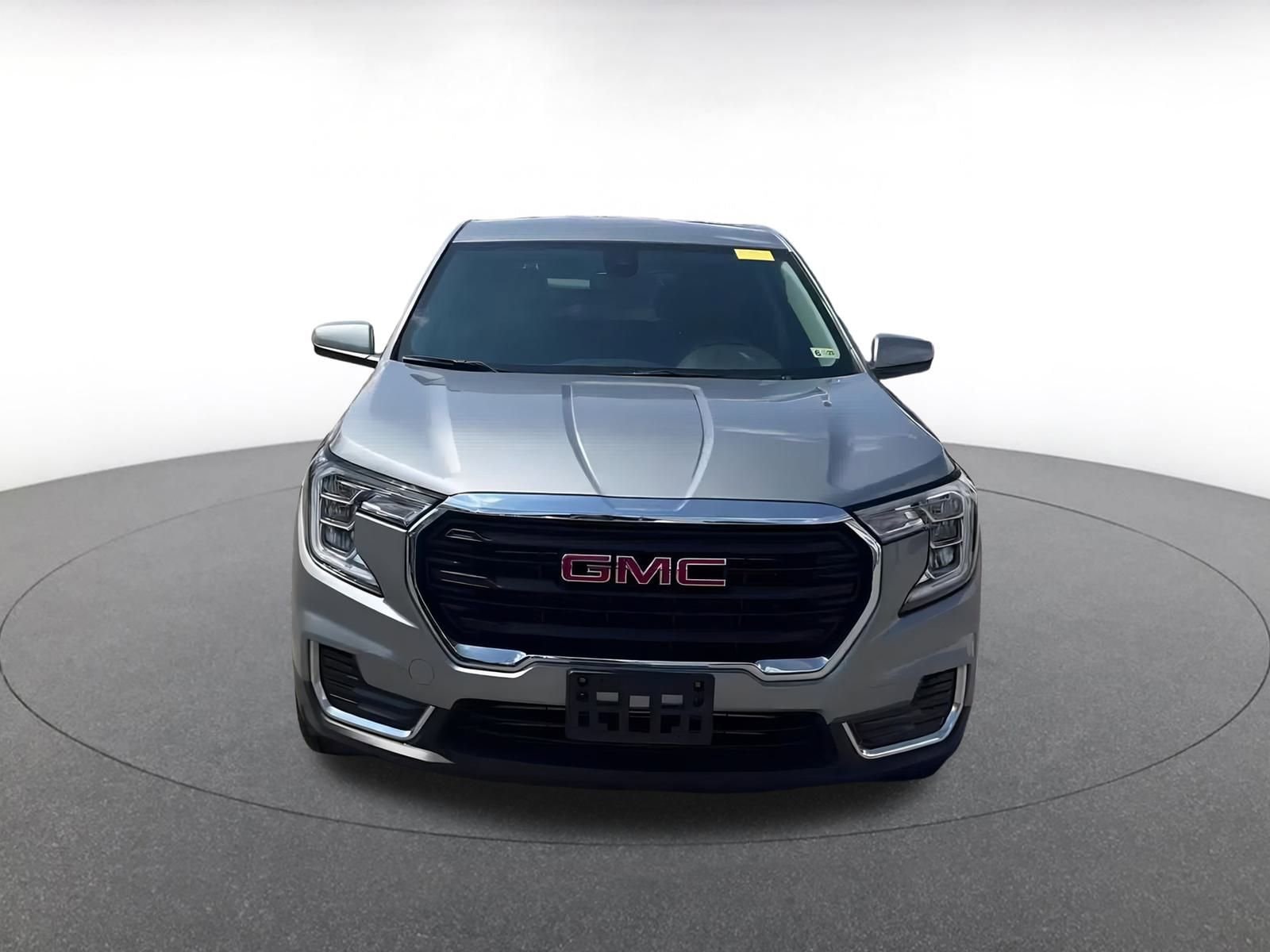 Thumbnail: 2024 GMC Terrain - 3
