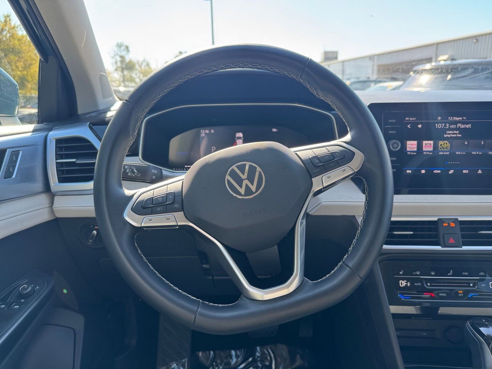 Thumbnail: 2025 Volkswagen Taos - 28