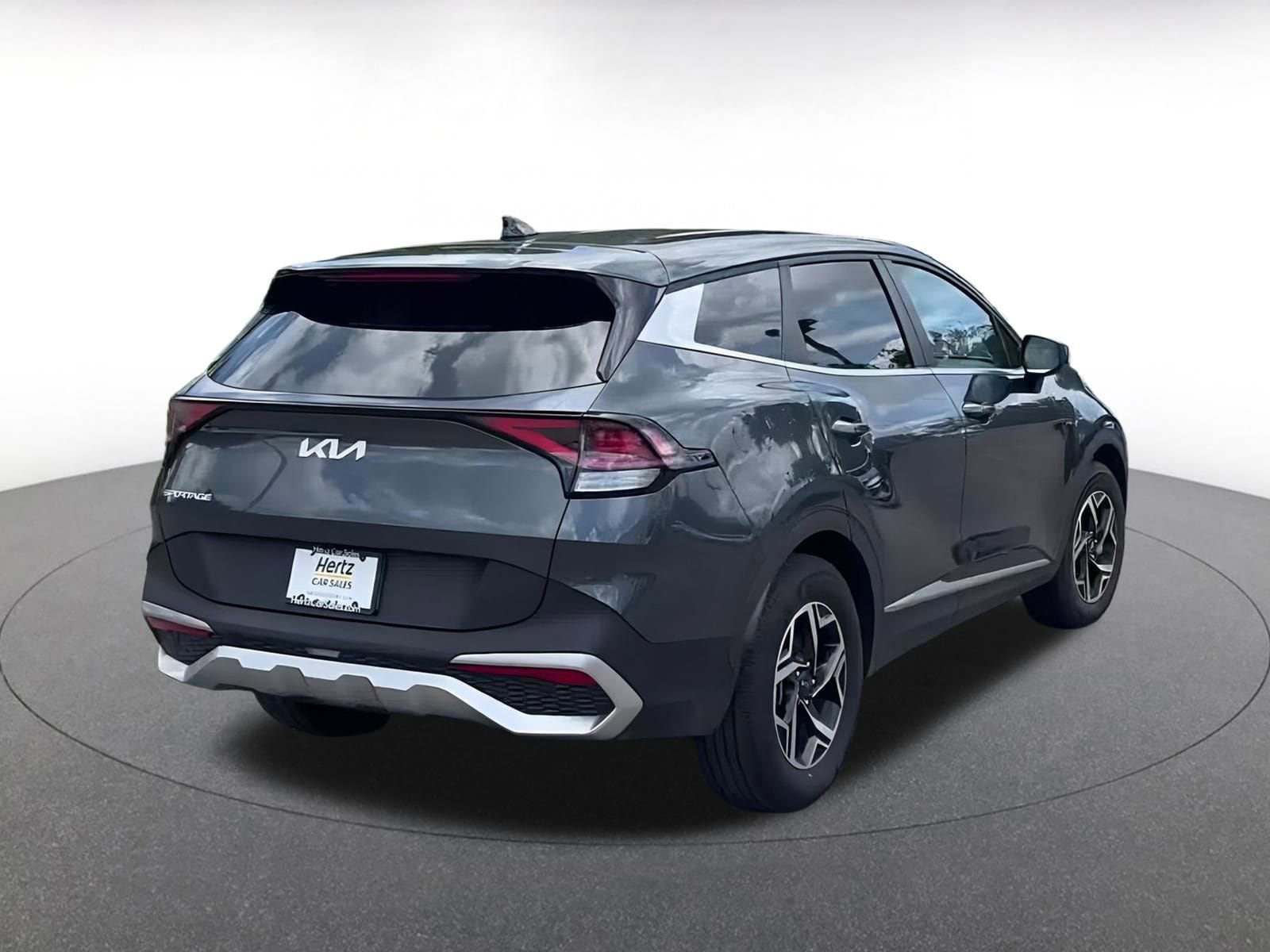 Thumbnail: 2024 Kia Sportage - 12