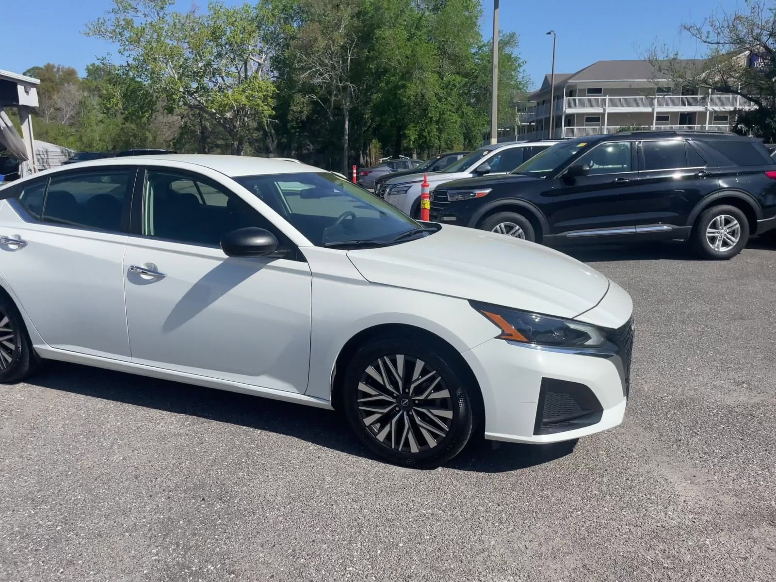 2025 Nissan Altima SV