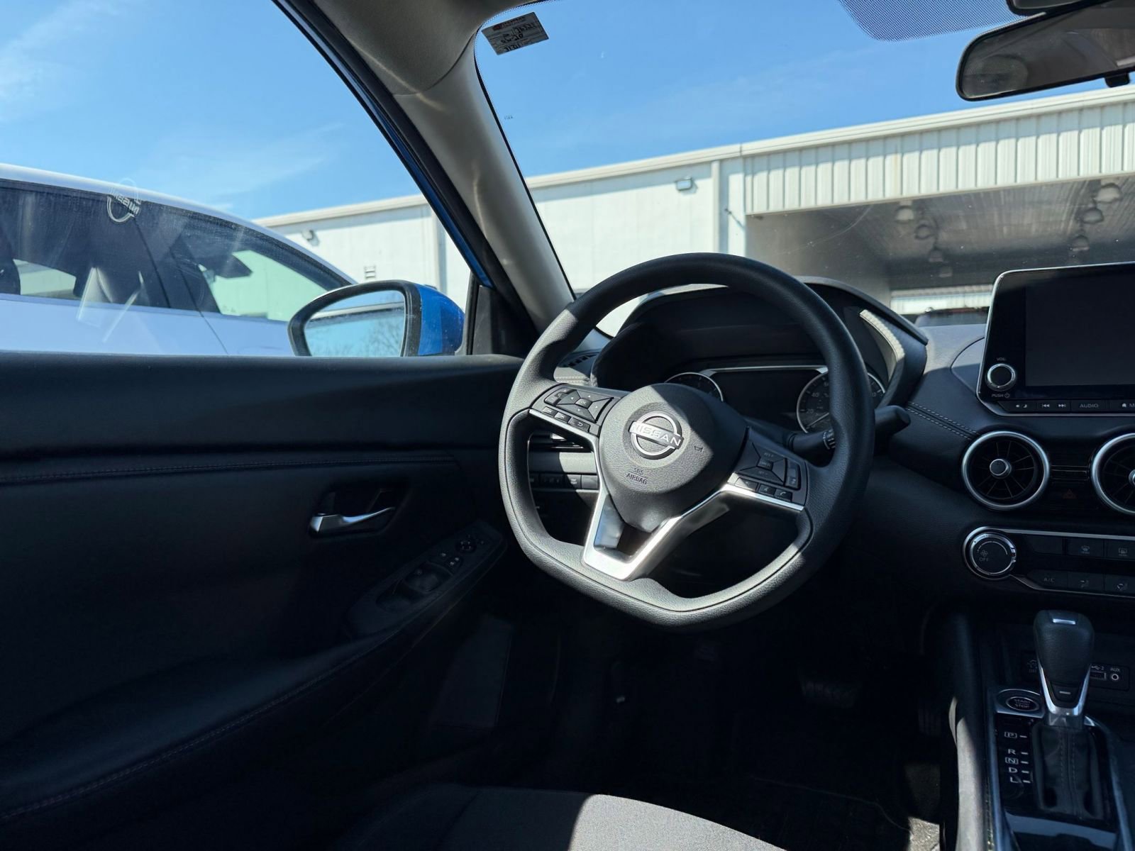 Thumbnail: 2025 Nissan Sentra - 32