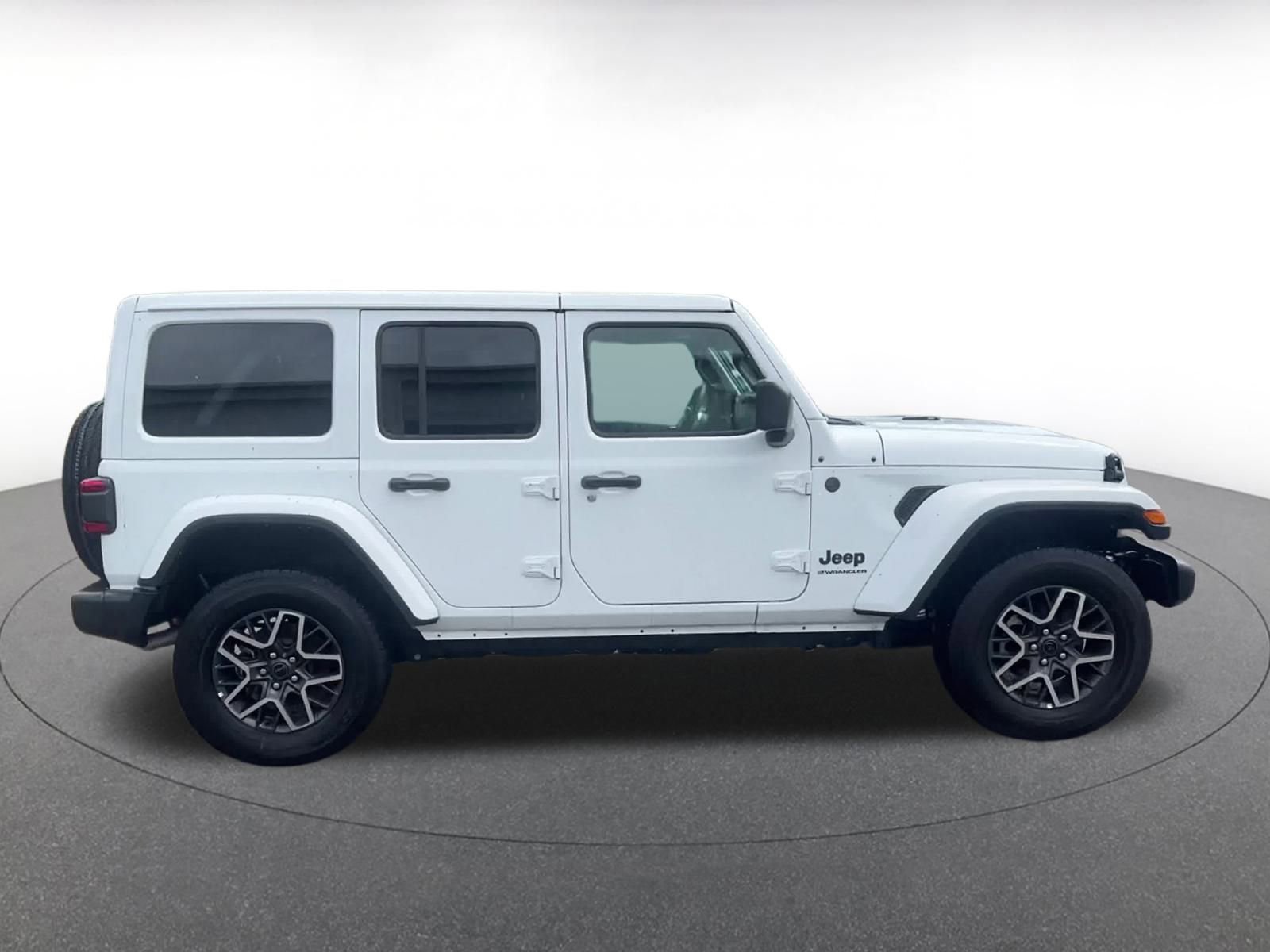 Thumbnail: 2025 Jeep Wrangler - 16
