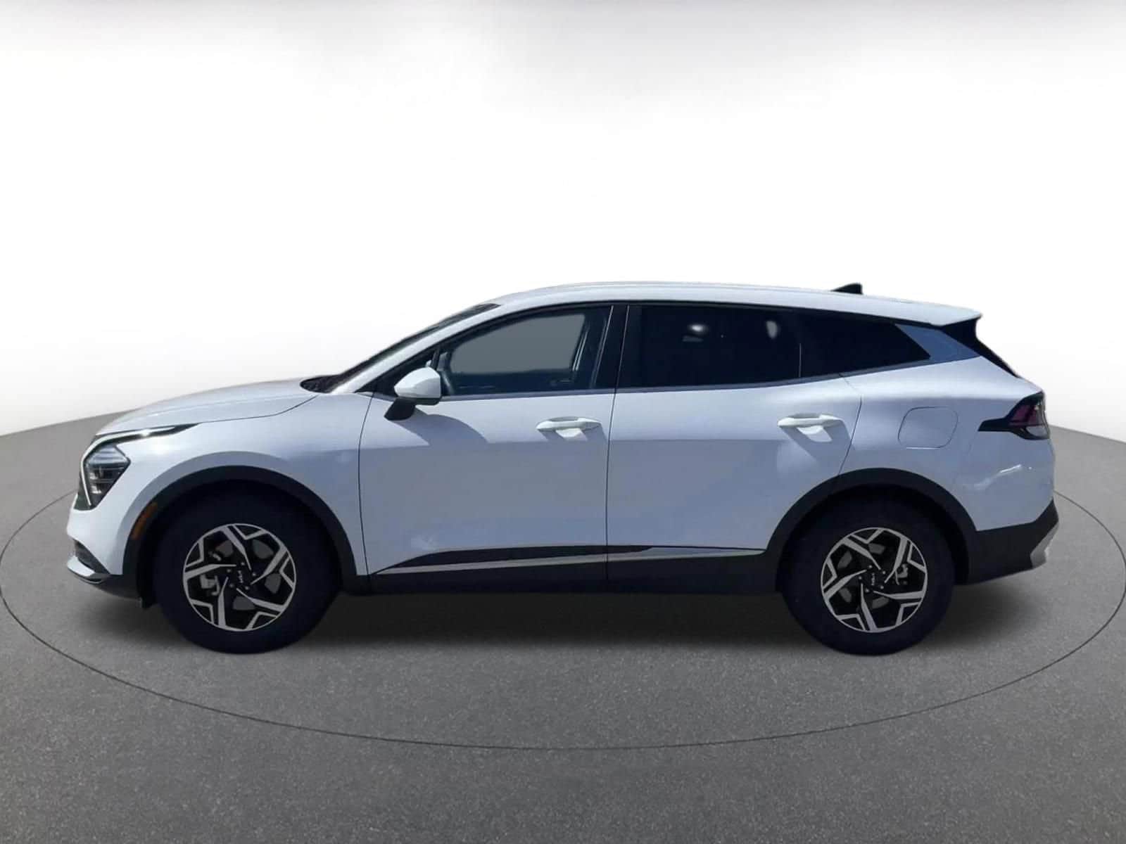 Thumbnail: 2025 Kia Sportage - 8