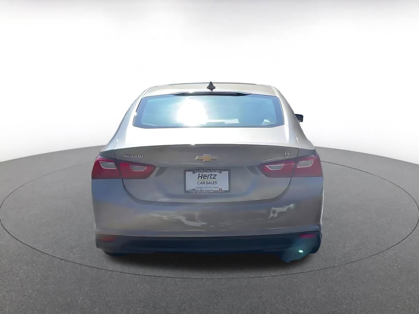 Thumbnail: 2023 Chevrolet Malibu - 11