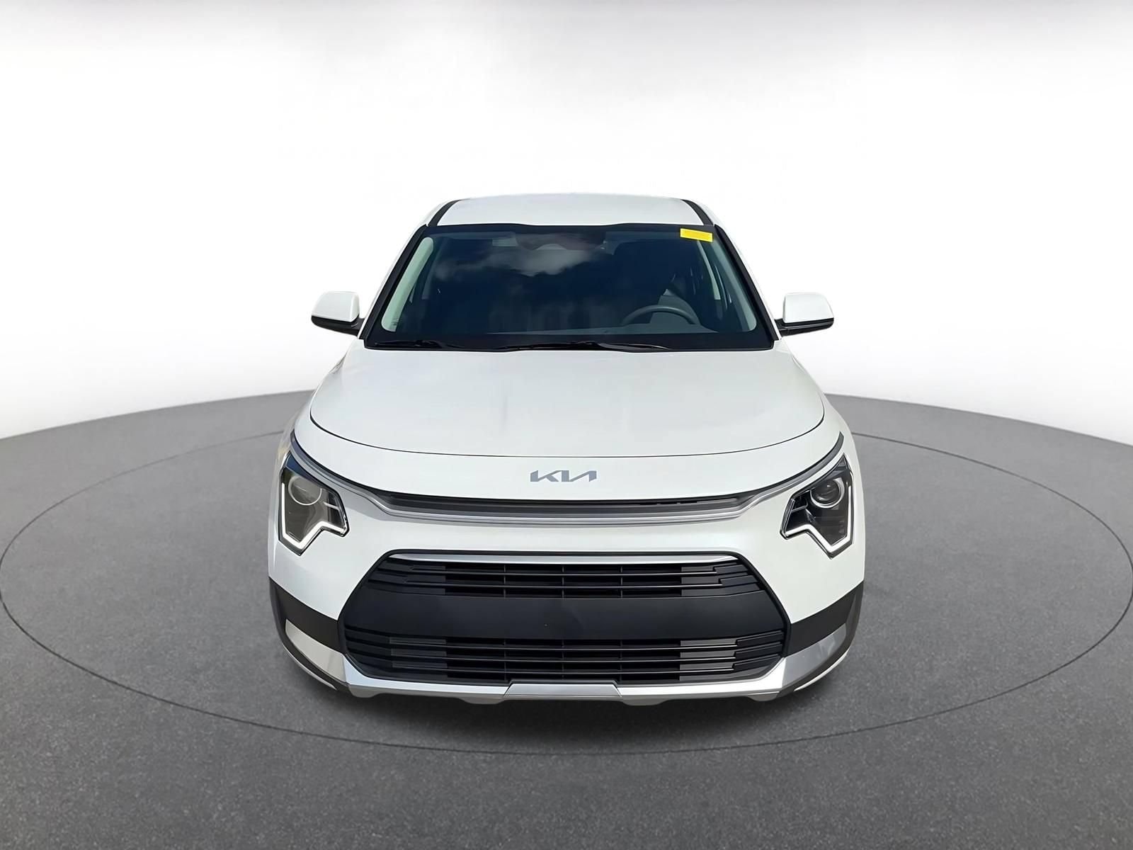 Thumbnail: 2026 Kia Niro - 3