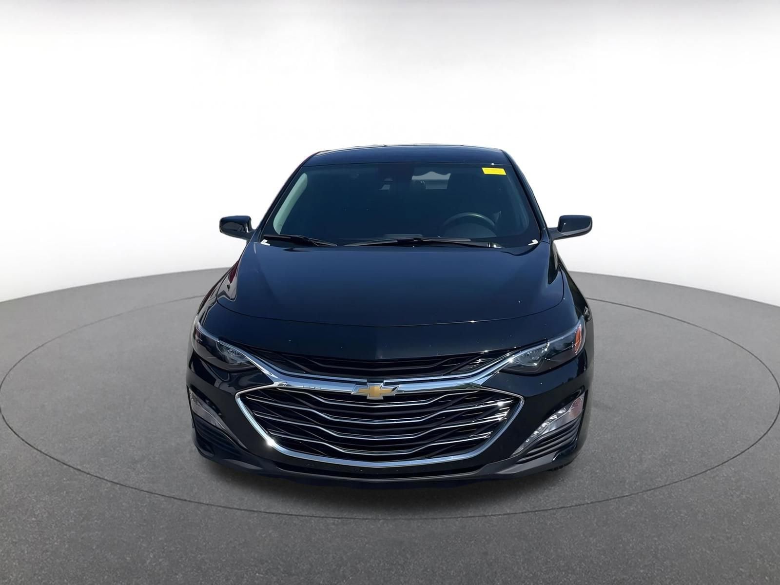 Thumbnail: 2024 Chevrolet Malibu - 3