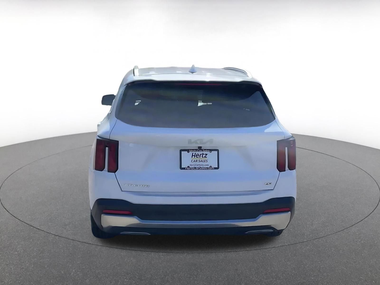 Thumbnail: 2024 Kia Sorento - 11