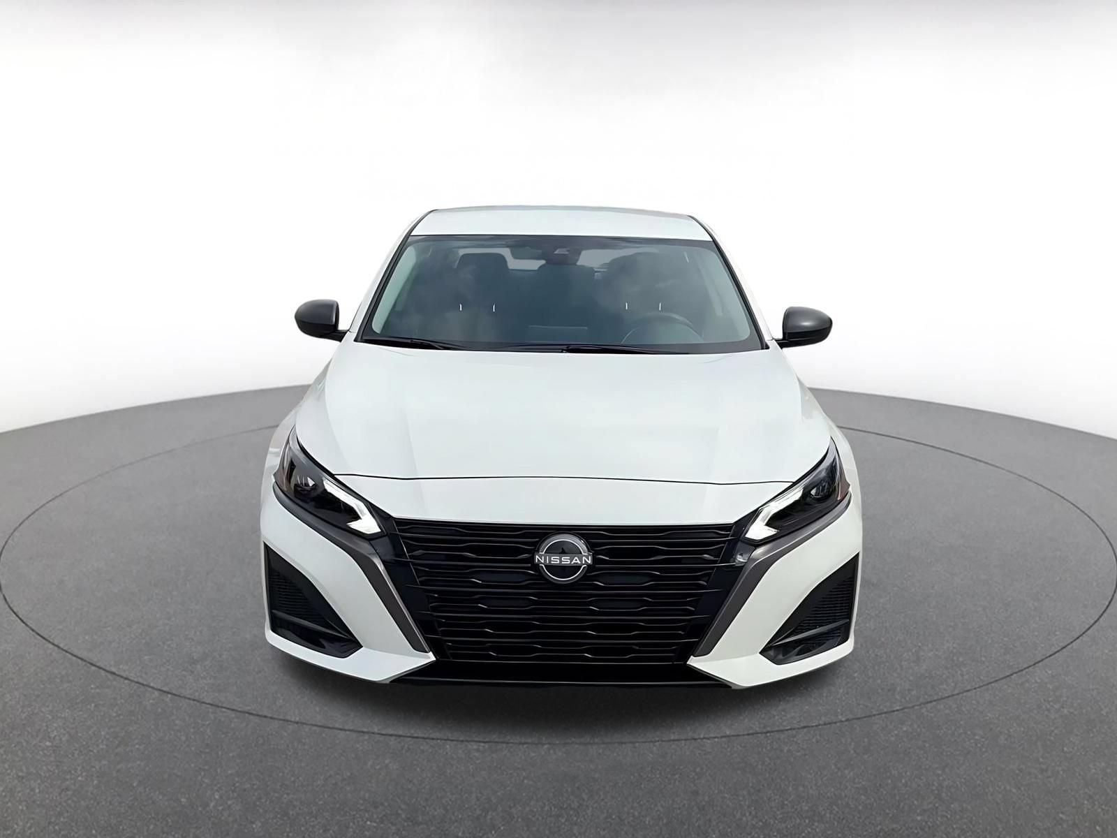 Thumbnail: 2026 Nissan Altima - 3