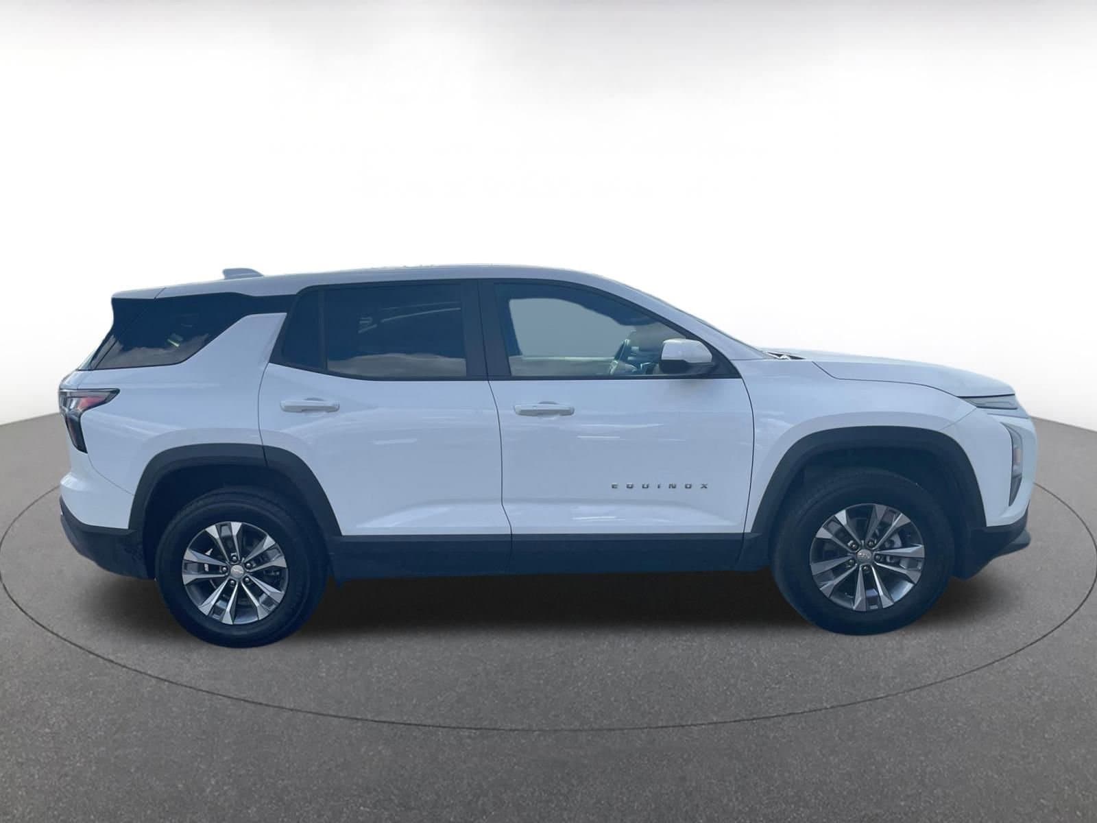 Thumbnail: 2025 Chevrolet Equinox - 15