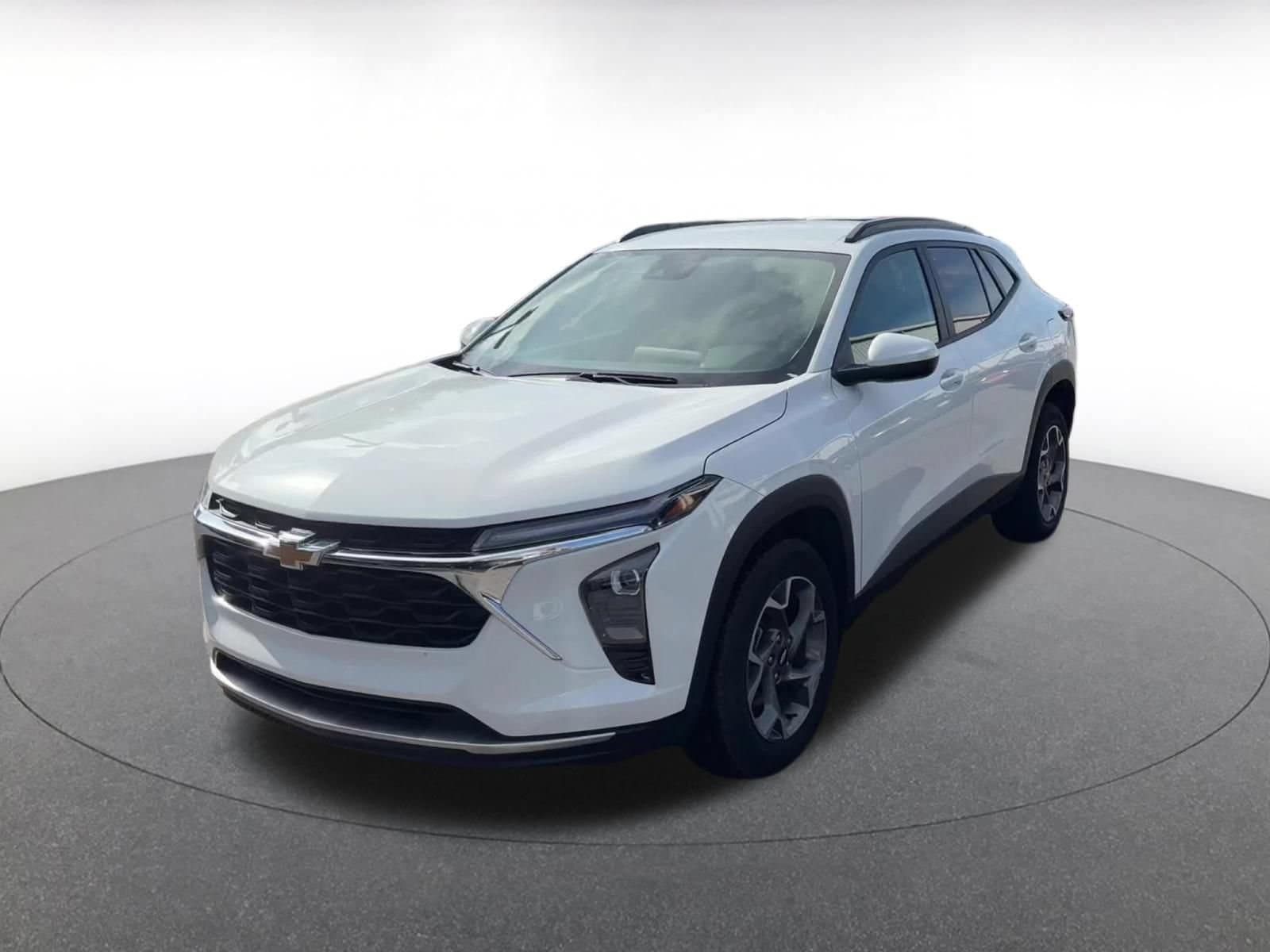 Thumbnail: 2025 Chevrolet Trax - 4