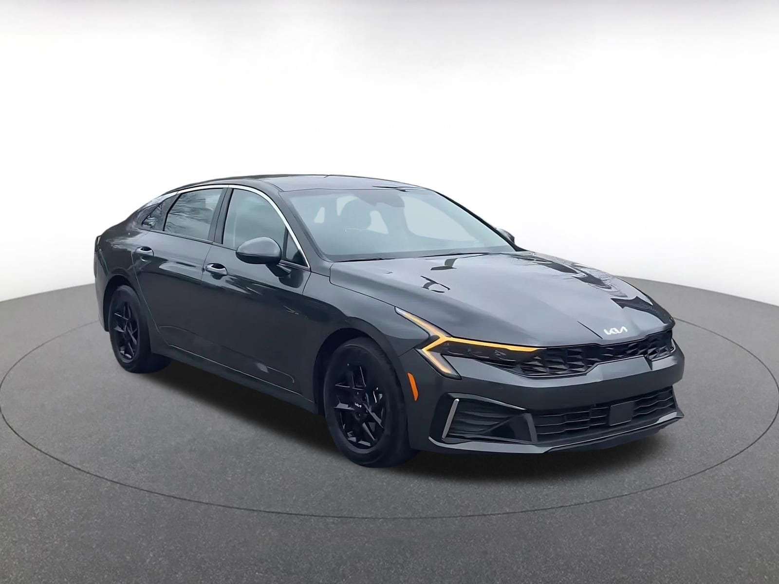 Thumbnail: 2025 Kia K5 - 2