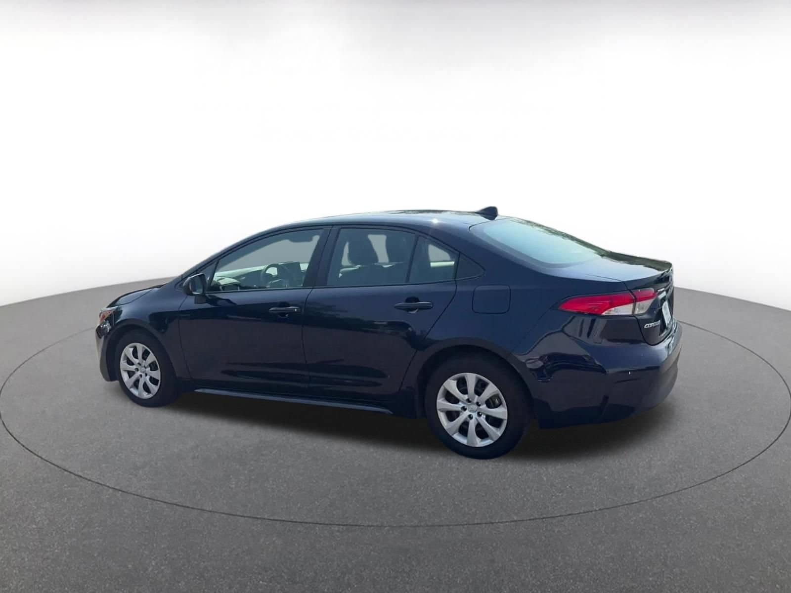Thumbnail: 2025 Toyota Corolla - 8