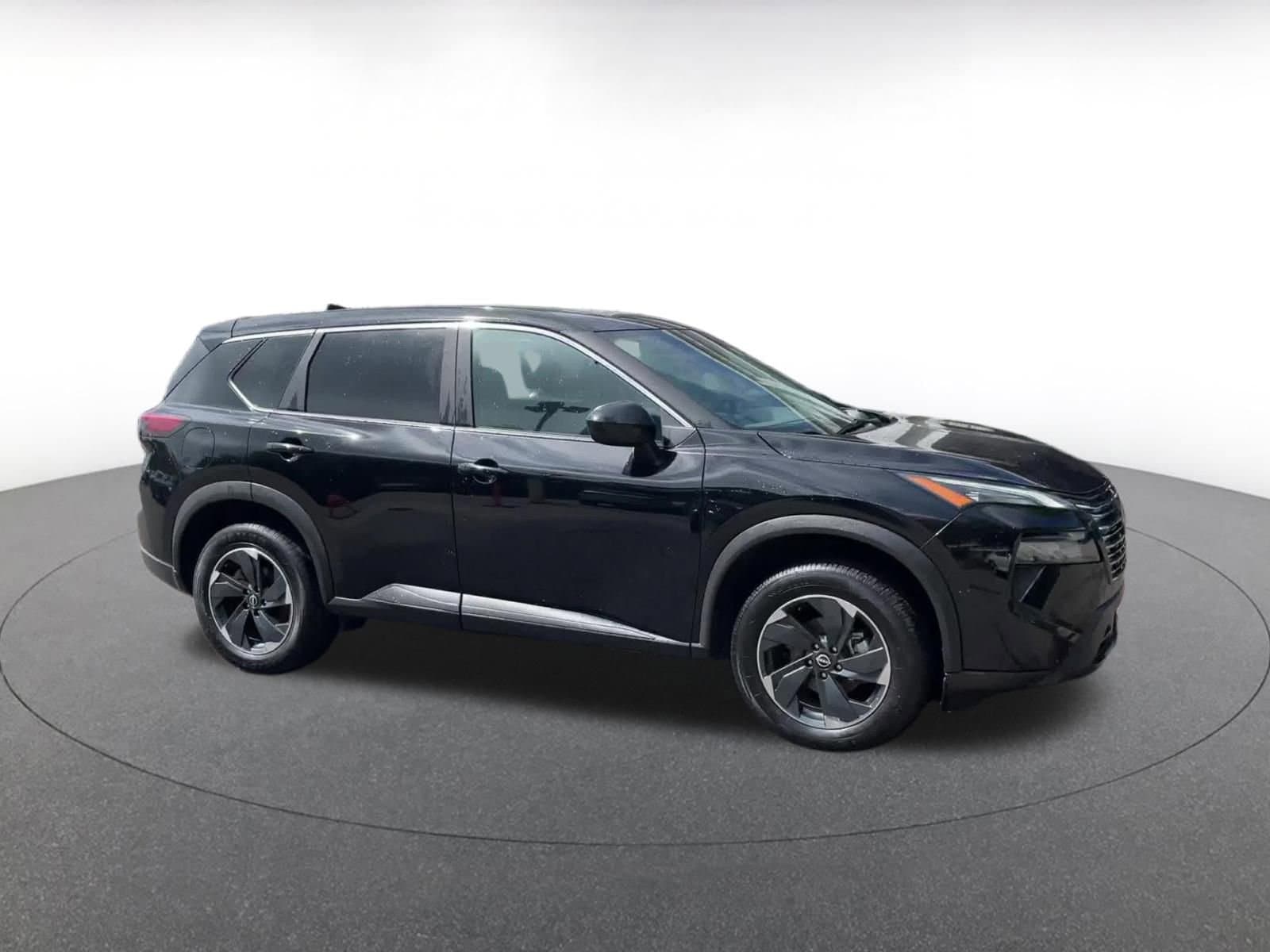 Thumbnail: 2025 Nissan Rogue - 1