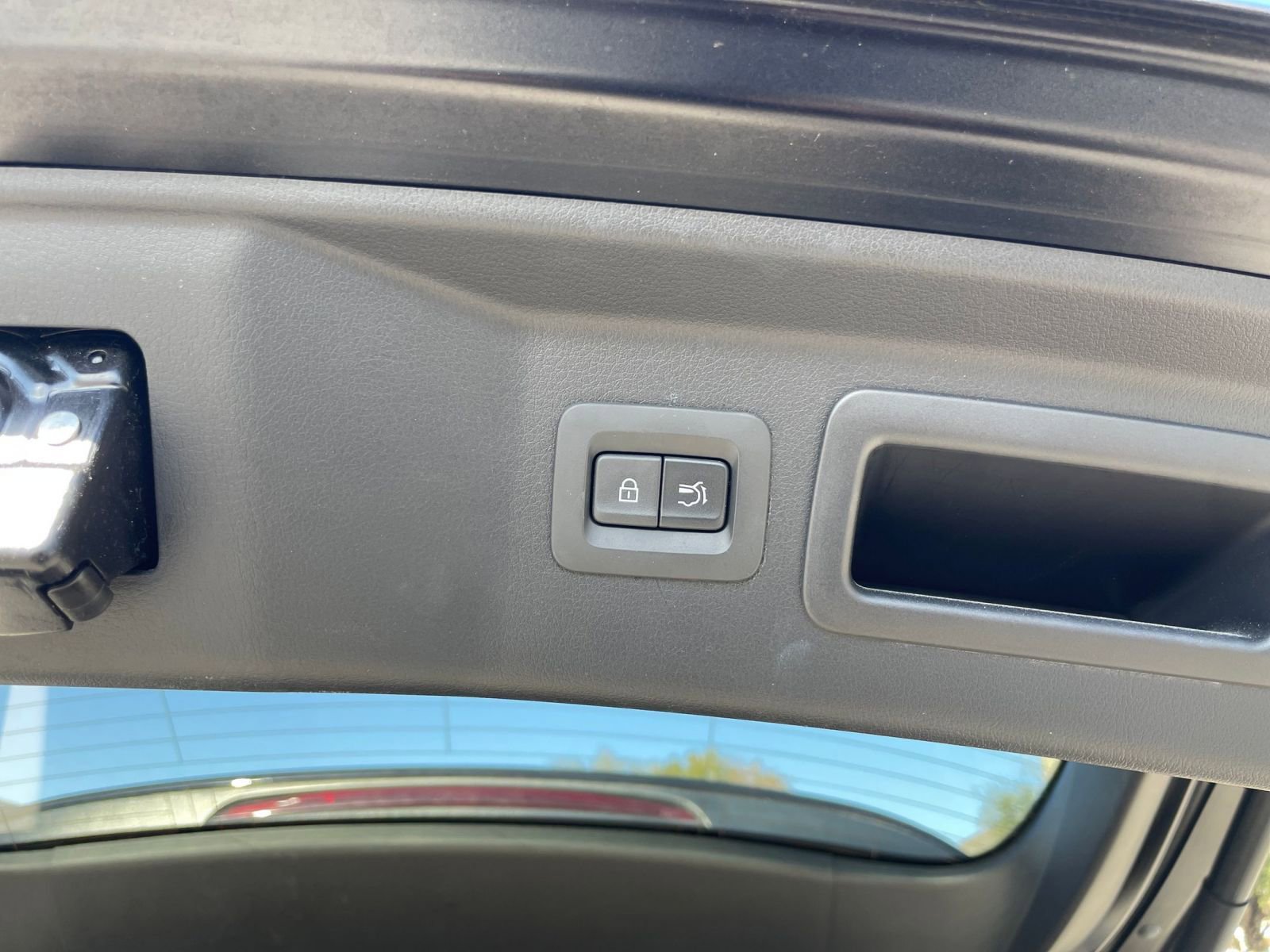 Thumbnail: 2025 Mazda CX-70 - 24