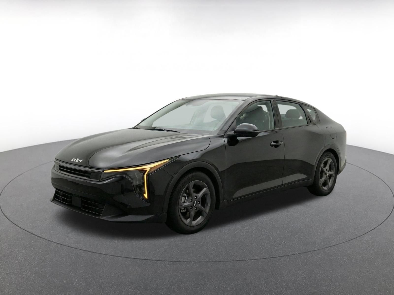 Thumbnail: 2025 Kia K4 - 3
