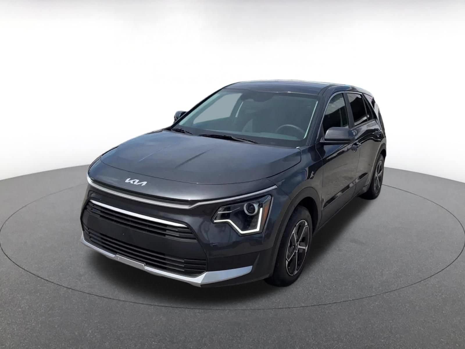 Thumbnail: 2026 Kia Niro - 4