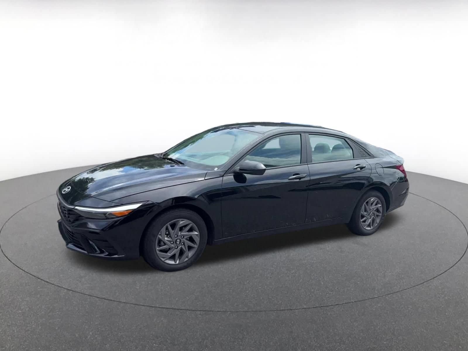 Thumbnail: 2026 Hyundai Elantra - 5
