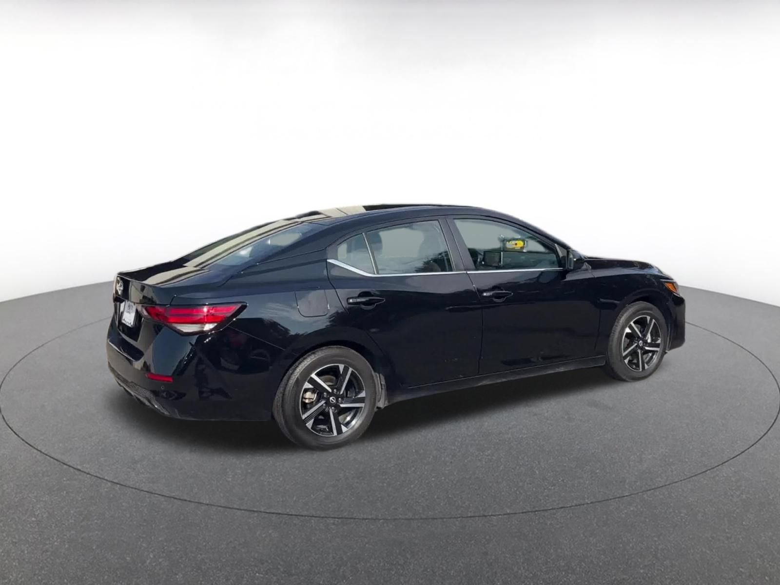 Thumbnail: 2025 Nissan Sentra - 12