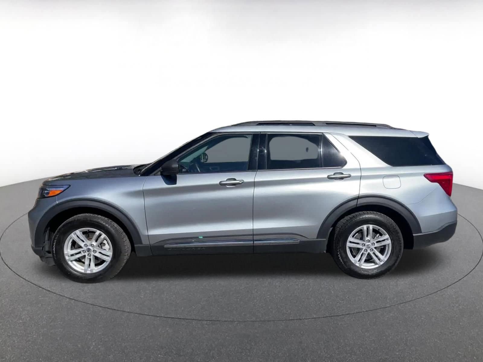 Thumbnail: 2024 Ford Explorer - 8