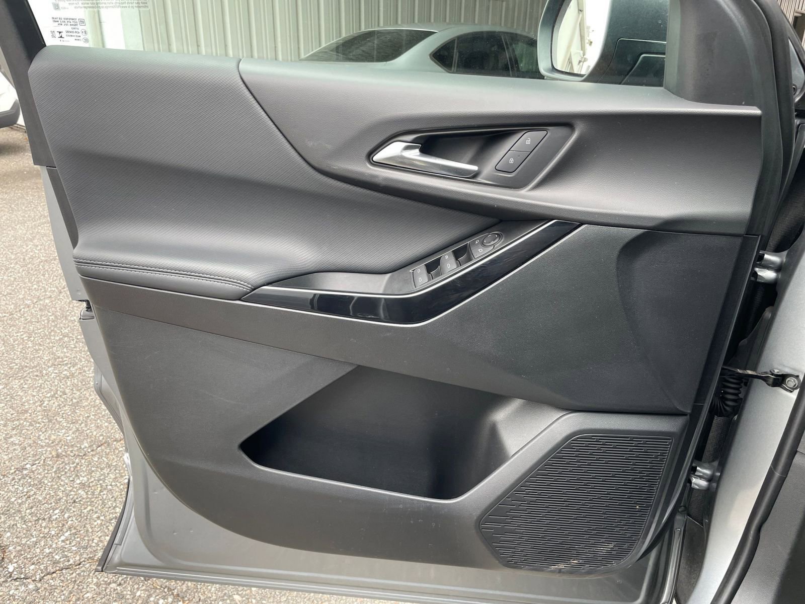 Thumbnail: 2025 Chevrolet Equinox - 20