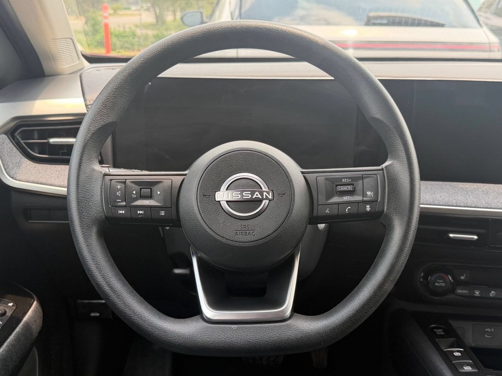 Thumbnail: 2026 Nissan Kicks - 26