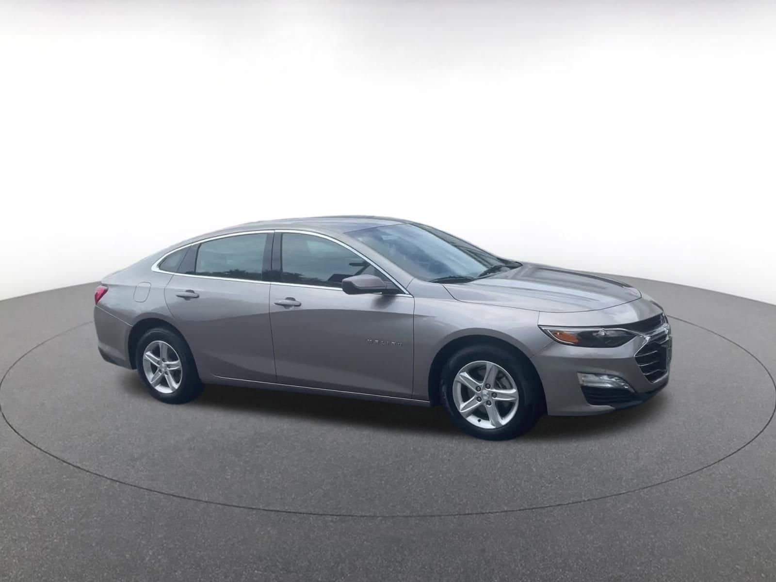Thumbnail: 2024 Chevrolet Malibu - 1
