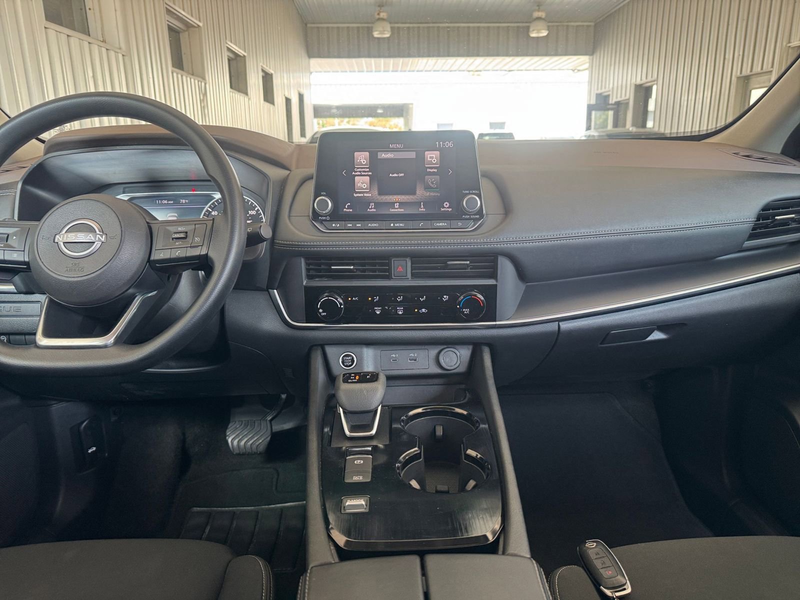 Thumbnail: 2023 Nissan Rogue - 15
