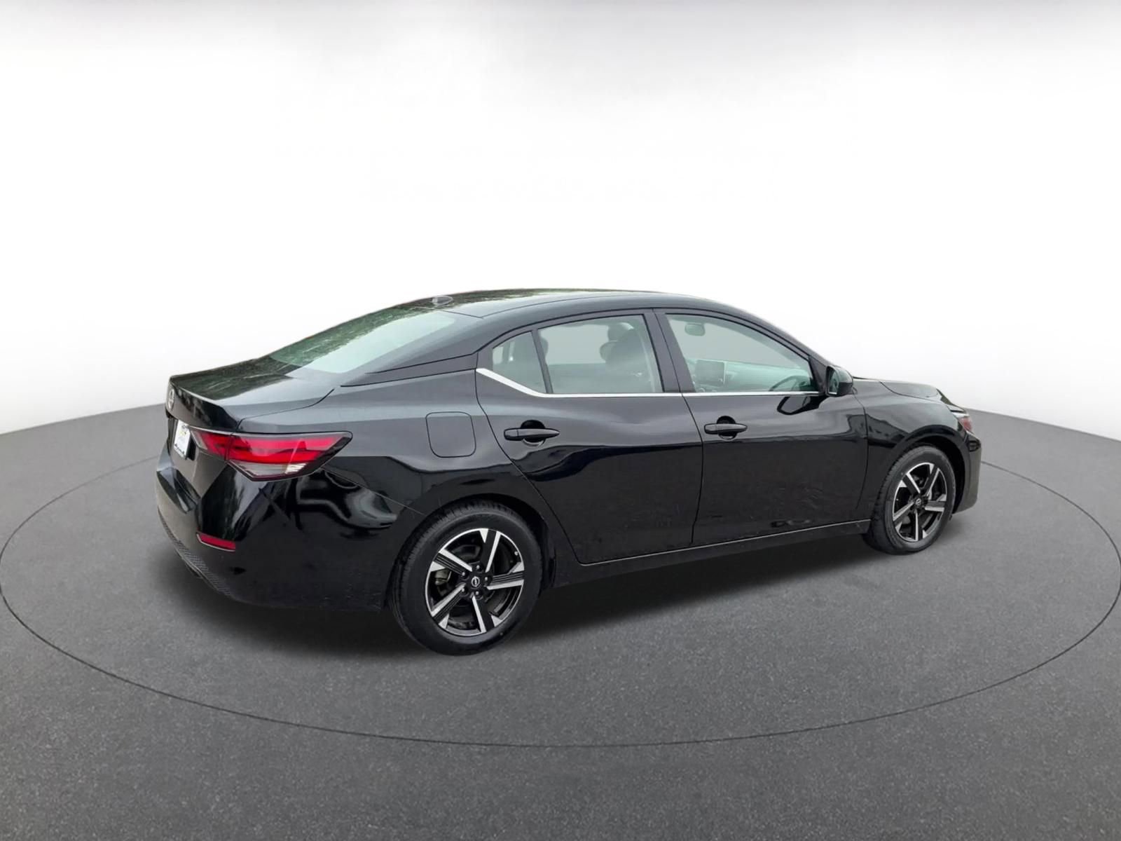 Thumbnail: 2025 Nissan Sentra - 14