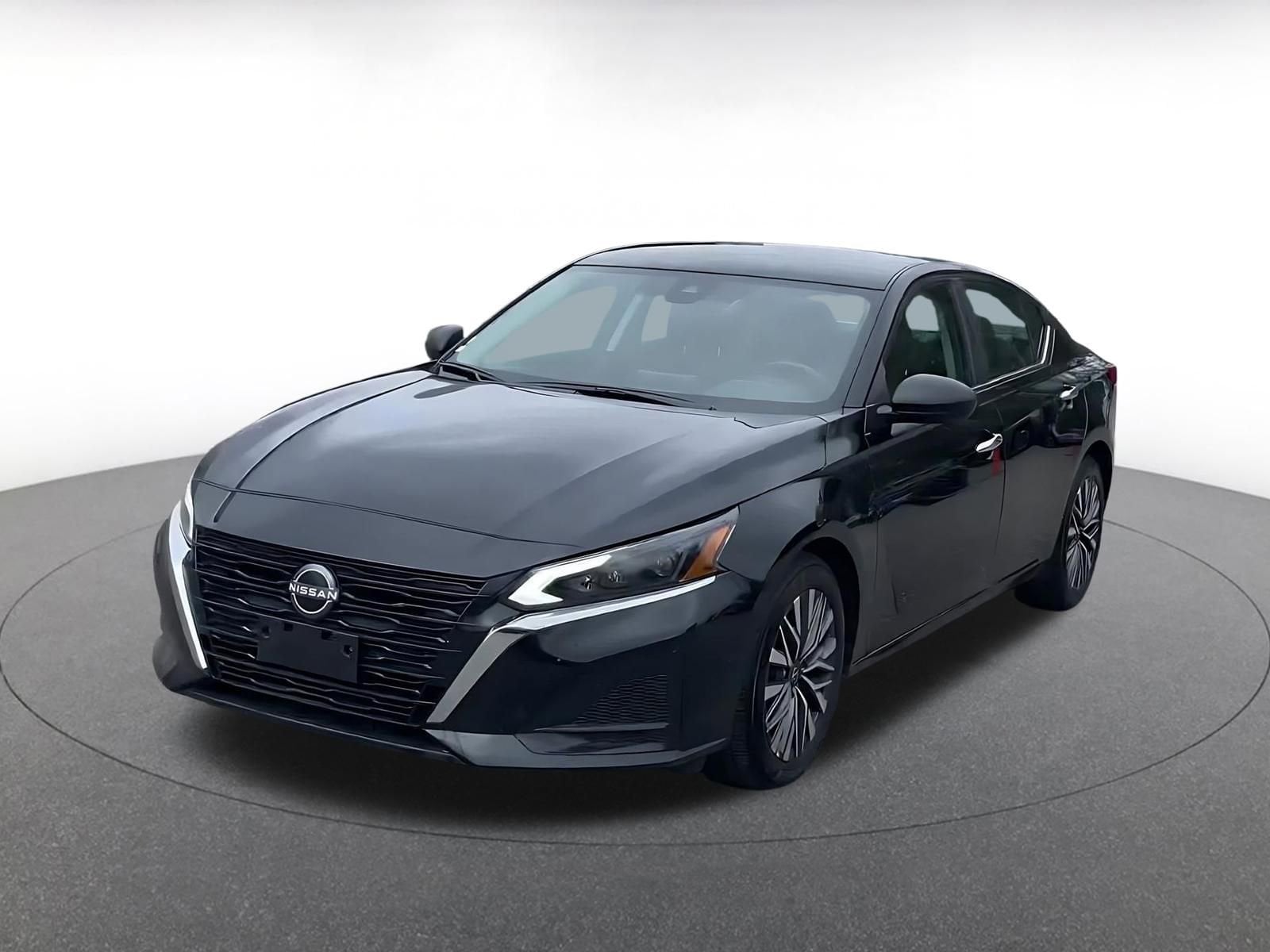 Thumbnail: 2025 Nissan Altima - 4