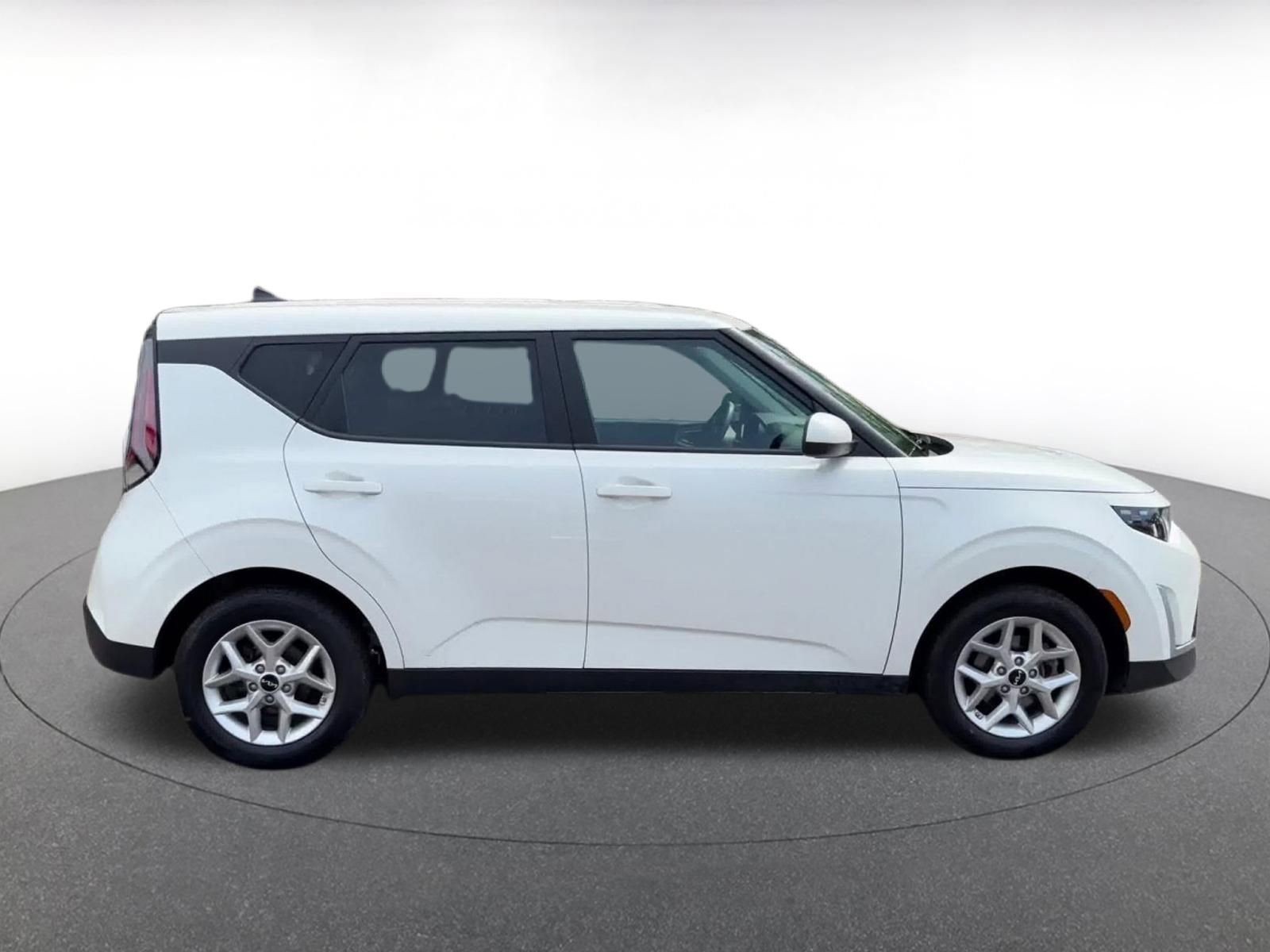 Thumbnail: 2025 Kia Soul - 16