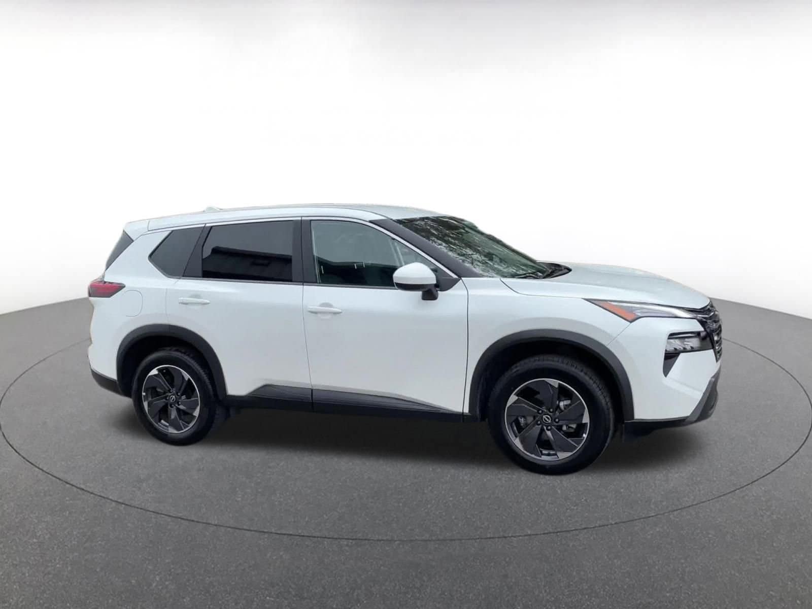 Thumbnail: 2025 Nissan Rogue - 1