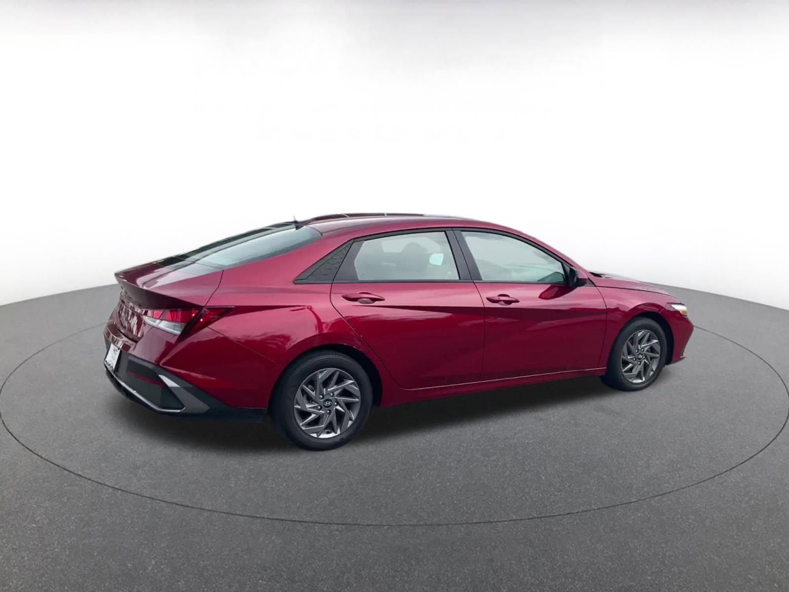Thumbnail: 2024 Hyundai Elantra - 15