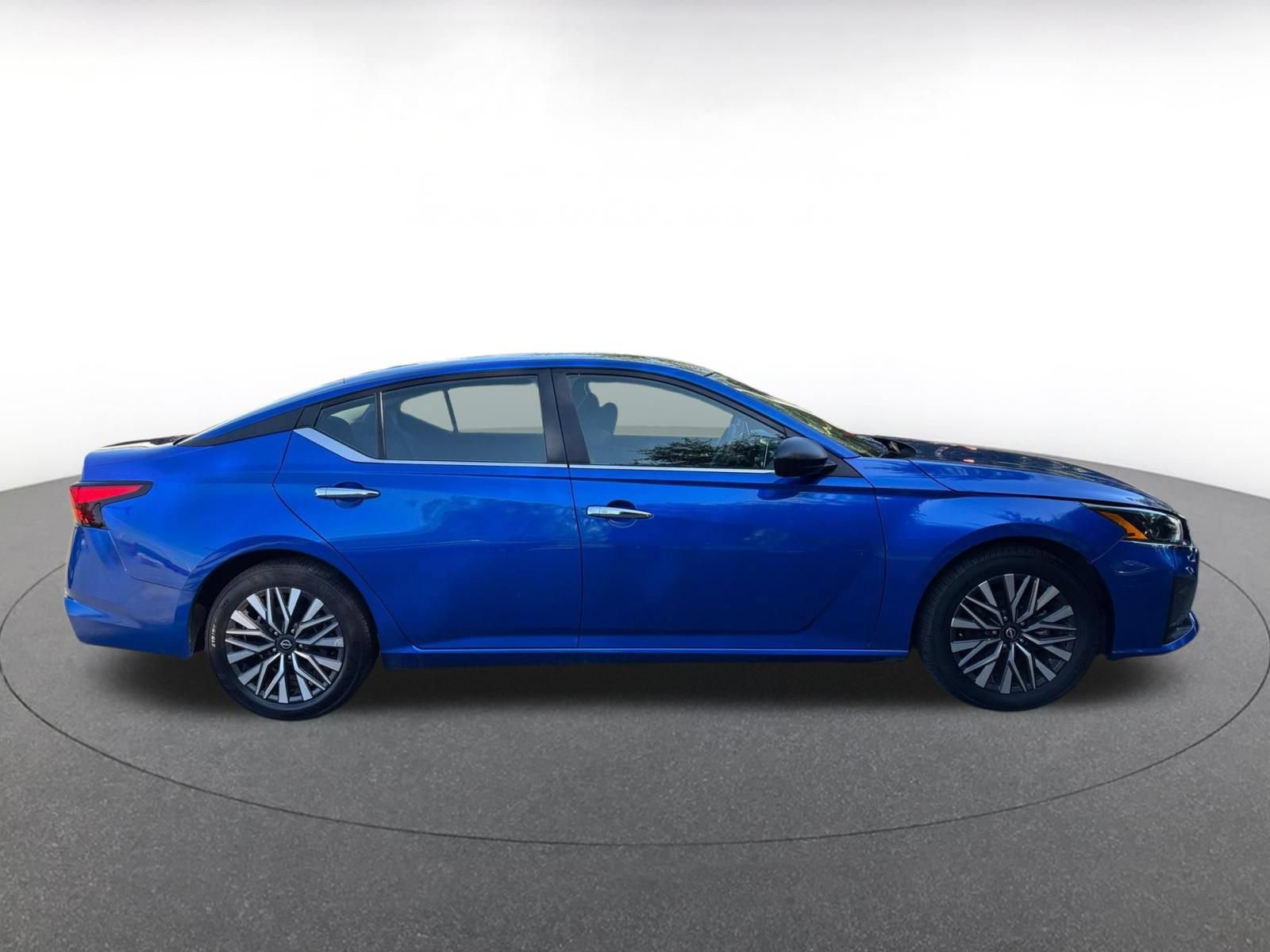 Thumbnail: 2025 Nissan Altima - 15