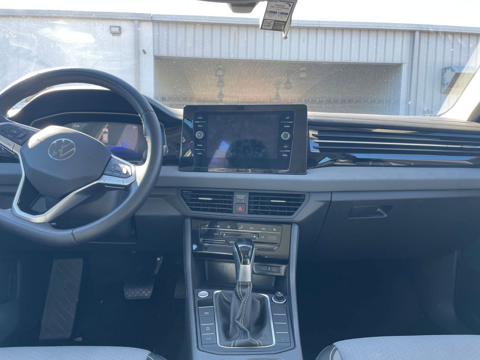 Thumbnail: 2025 Volkswagen Jetta - 17