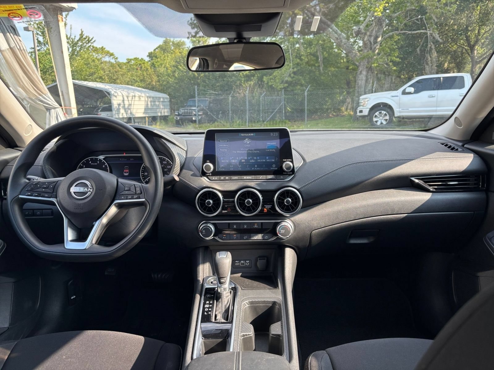 Thumbnail: 2025 Nissan Sentra - 31
