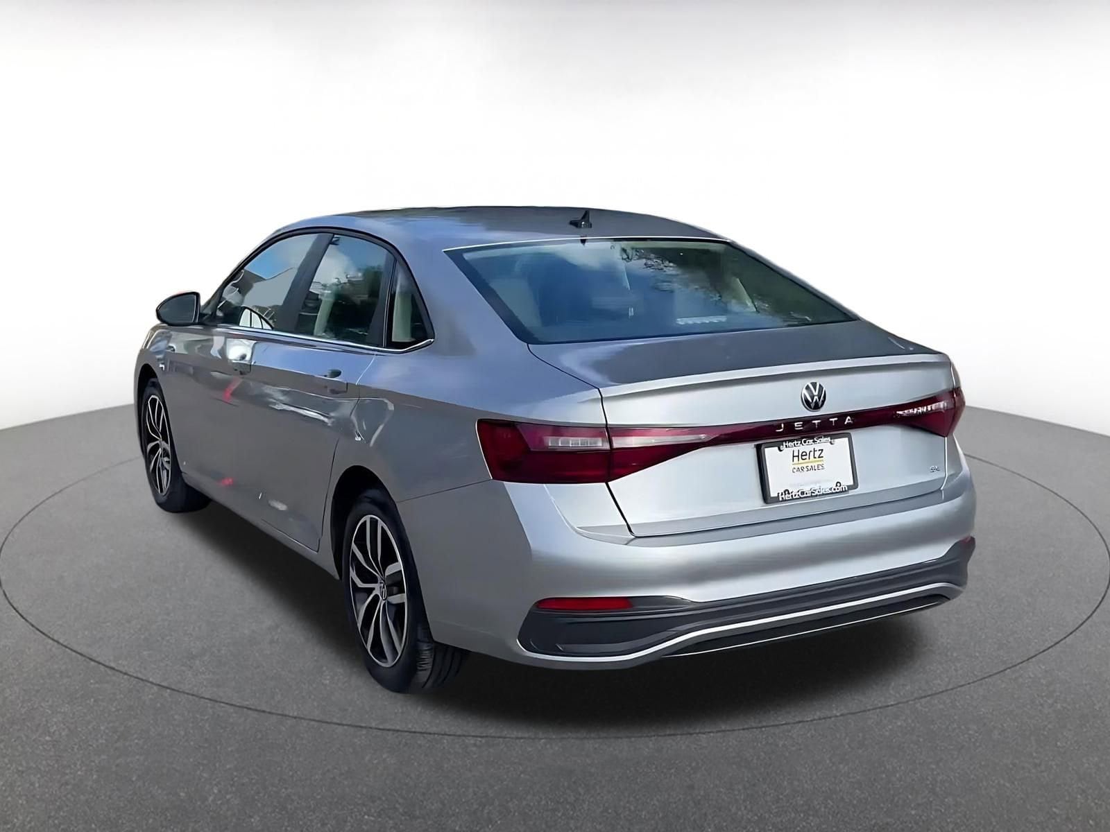 Thumbnail: 2025 Volkswagen Jetta - 10